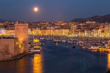 Saint Jean Kalesi ve port Marseille