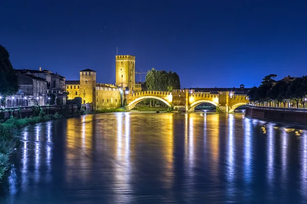 Fotos de Vecchio em Verona, Italia — Fotografia de Stock