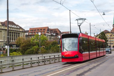 Bern'deki modern tramvay