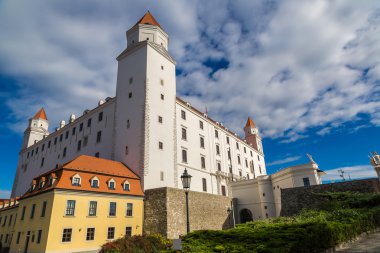 Bratislava, Slovakya 'daki ortaçağ kalesi