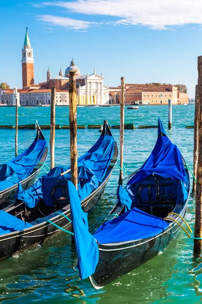 Góndolas en Venecia, Italia — Foto de Stock