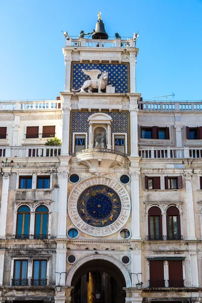 Astronomical clock tower in Venice — Stock Photo, Image