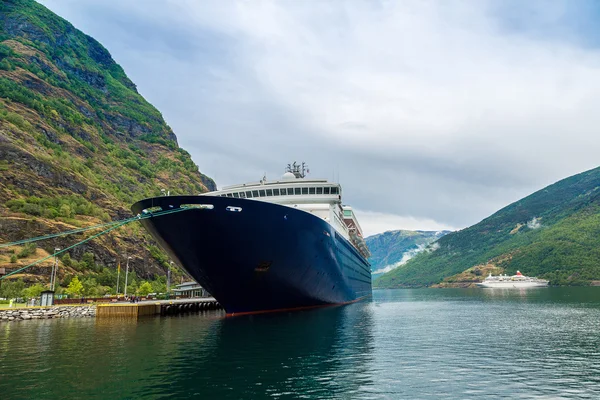 Sognefjord i Norge, land landskap — Stockfoto