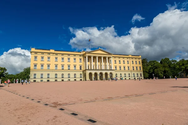 オスロ、ノルウェーの高貴な宮殿 — ストック写真