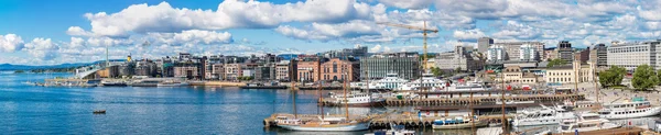 Oslo városképe és kikötője. Norvégia — Stock Fotó