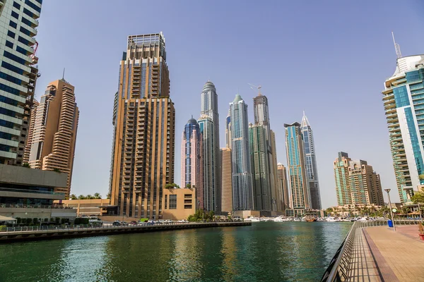 Dubai Marina paisaje urbano, Emiratos Árabes Unidos —  Fotos de Stock