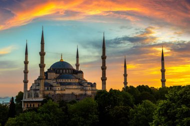 Sultan Ahmed Camii (Mavi Cami) İstanbul, Türkiye 'de gün batımında