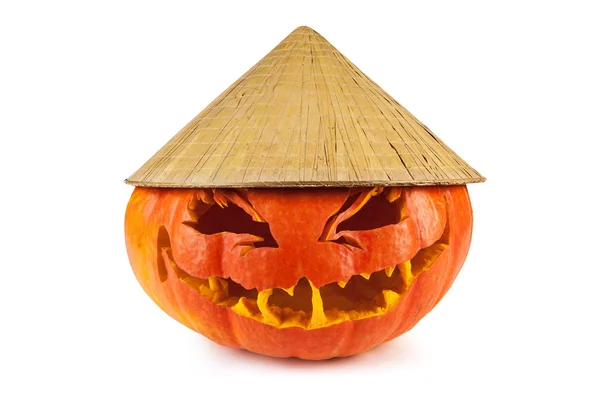Calabaza de Halloween con sombrero asiático —  Fotos de Stock