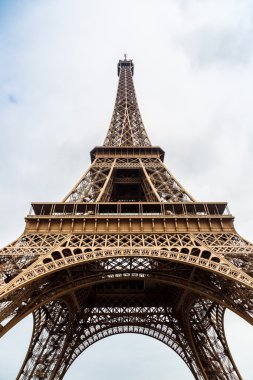 Paris 'teki Eyfel Kulesi