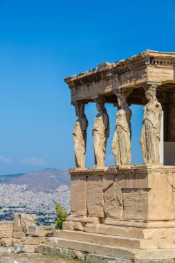 Caryatids, Akropolis üzerindeki Erekhtheion Tapınağı