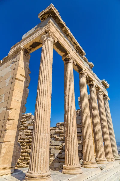 Erechtheum temple ruins on Acropolis  in Athens — Stock Photo, Image