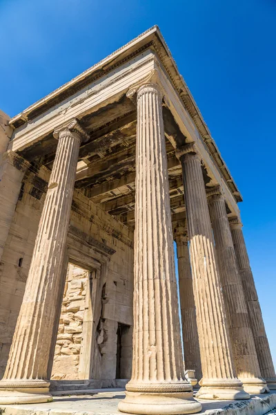 아테네에서 아크로폴리스에 Erechtheum 사원 유적 — 스톡 사진