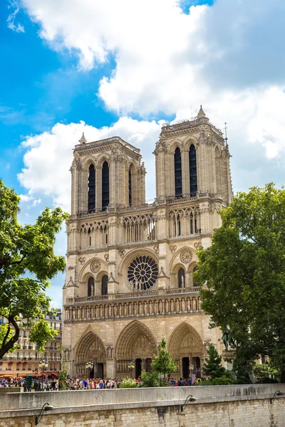 Notre Dame de Paris — kuvapankkivalokuva