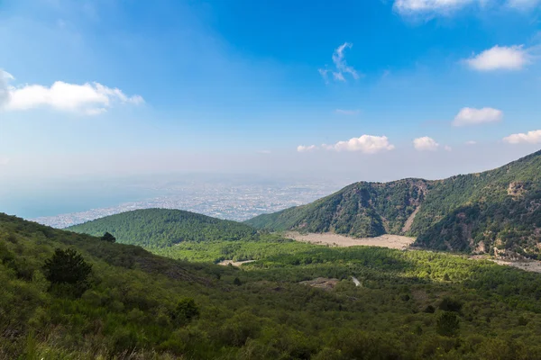 Mountain landscape next to Vesuvius volcano — Stock Photo, Image