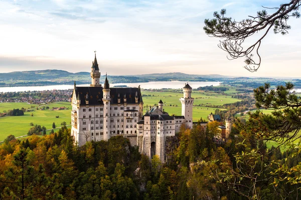 Zamek Neuschwanstein w Niemczech — Zdjęcie stockowe