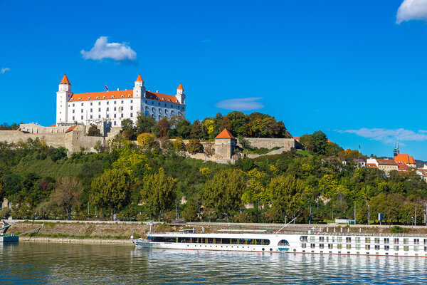 Средневековый замок в Братиславе
