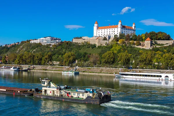 Středověký hrad v Bratislavě, Slovensko — Stock fotografie