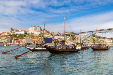 Porto ve eski geleneksel tekneler