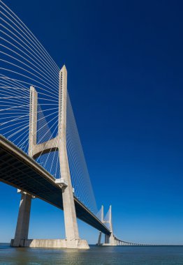 Lizbon 'daki Vasco da Gama Köprüsü