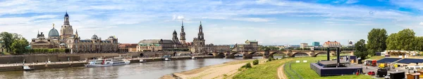 Panorama op Dresden — Stockfoto