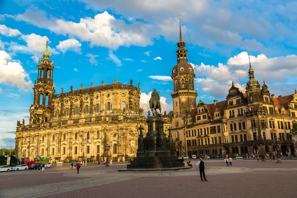 Monument till kung Johan i av Sachsen i Dresden — Stockfoto