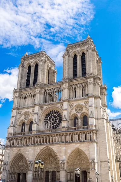 Notre Dame de Paris katedraali — kuvapankkivalokuva