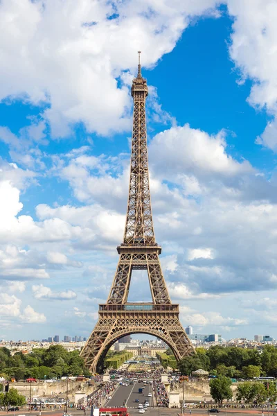 Torre Eiffel en París — Foto de Stock