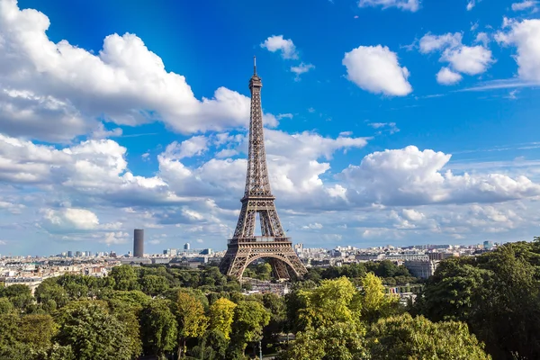 Eiffel Tower in Paris, France — Stock Photo, Image