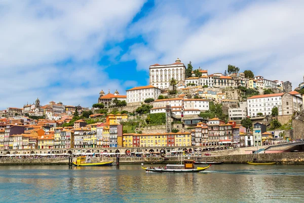 Oporto en Portugal en el día de verano — Foto de Stock