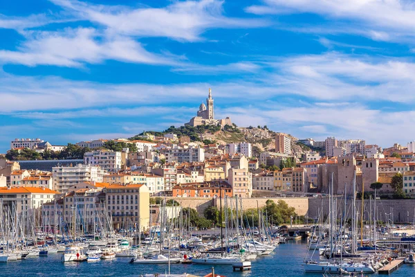 Notre Dame de la Garde in Marseille — Stockfoto