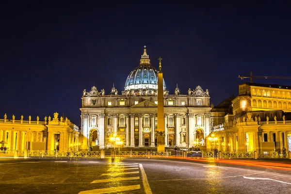 Basilica of Saint Peter in Vatican — Stock Photo, Image