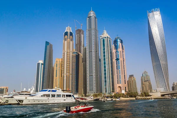 Dubai Marina paisaje urbano, Emiratos Árabes Unidos —  Fotos de Stock