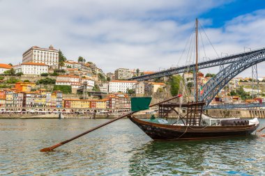 Porto ve eski geleneksel tekne