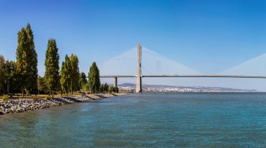 Lizbon 'daki Vasco da Gama Köprüsü