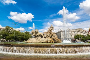 Madrid'da Cibeles Çeşmesi