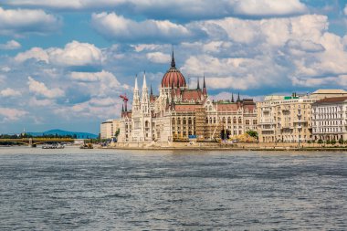 Budapeşte, Macaristan Parlamento Binası