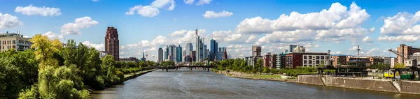 Ginancial district in frankfurt — Stockfoto