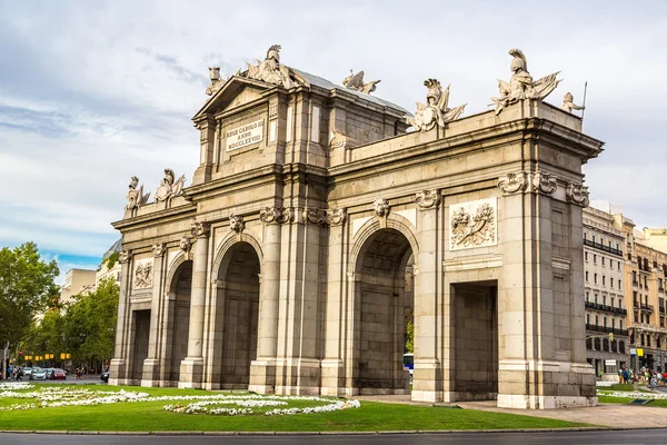 Puerta de Alcalá en Madrid — Foto de Stock