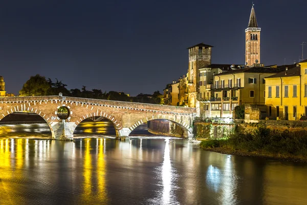 Puente en Verona, Italia , —  Fotos de Stock