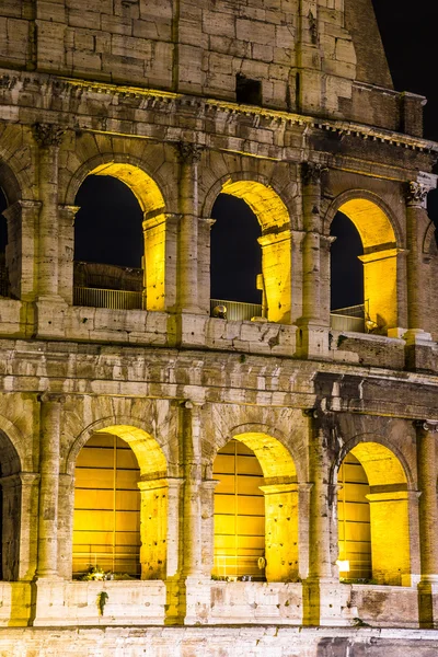 Roma 'da kolezyum, İtalya — Stok fotoğraf