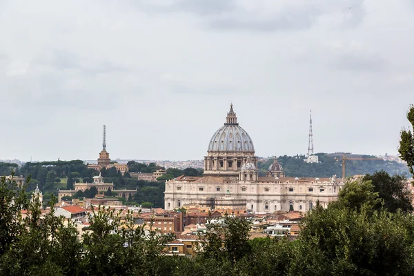 Базилика Святого Петра в Ватикане — стоковое фото