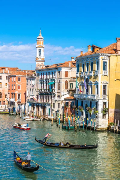 Gondoly na Canal Grande v Benátkách — Stock fotografie