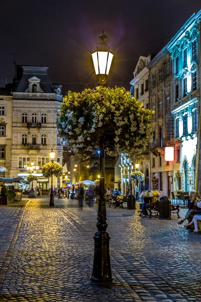 Rynok Square in Lviv at night — Stock Photo, Image