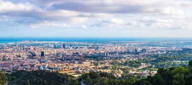 Barcelona 'nın panoramik görünümü