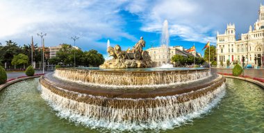 Madrid'da Cibeles Çeşmesi