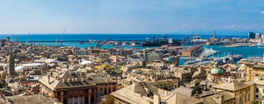 Port Cenova yaz gün, İtalya