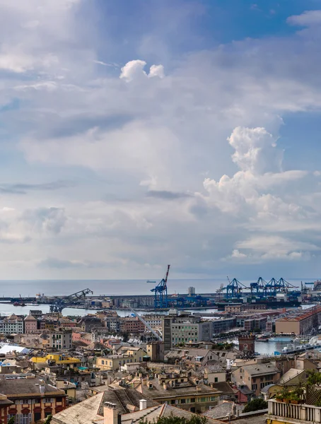 Port w Genui we Włoszech — Zdjęcie stockowe
