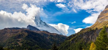 İsviçre Alplerinde Matterhorn