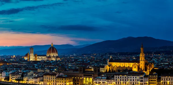 Puesta de sol panorámica en Florencia — Foto de Stock