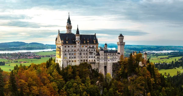 Замок Нойшванштейн у Німеччині. — стокове фото